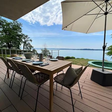 Am Mit Privatem Seezugang Holiday home *